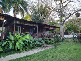 Papitos Bacalar Hotel and Marina