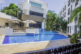 Continental Caribe Bay