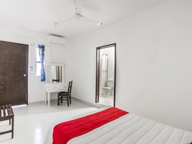Hotel Cristal by Oyo Rooms