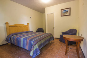 Consul Suites