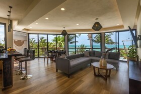Beachfront Hotel La Palapa