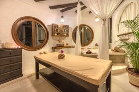 Beachfront Hotel La Palapa