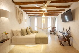 Beachfront Hotel La Palapa