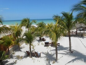 Holbox Apartments