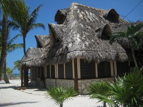 Holbox Apartments