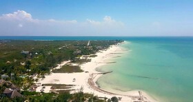 Holbox Apartments
