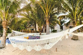 La Puerta Azul Beachfront Adults Only