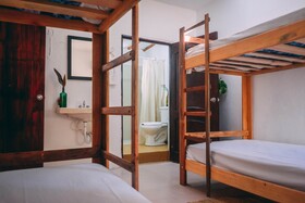 Malinche Hostel and Apartments
