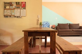 Mapache Hostel