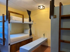 Mapache Hostel