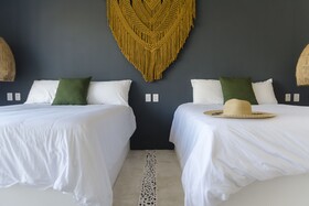 Sanyama Holbox