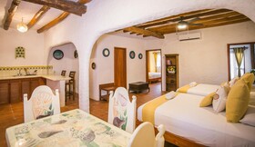 Villas Margaritas Hotel & Villas