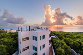 Azulea Isla Mujeres Hotel & Spa