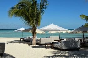 Casa del Jaguar Beach Hotel