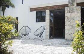 Casa del Jaguar Beach Hotel