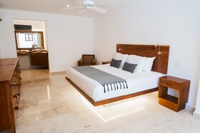 Casa del Jaguar Beach Hotel
