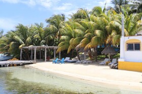 El Milagro Beach Hotel & Marina