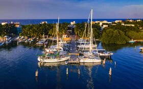 El Milagro Beach Hotel & Marina