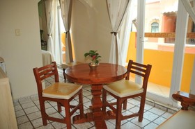 Hotel & Restaurante Bucaneros