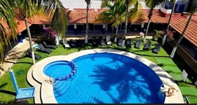 Hotel Plaza Almendros