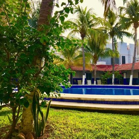 Hotel Plaza Almendros