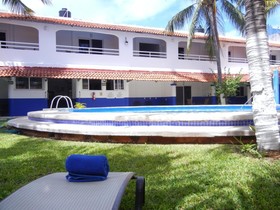 Hotel Plaza Almendros