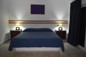 Hotel Plaza Almendros