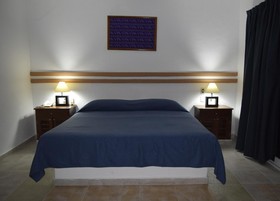 Hotel Plaza Almendros