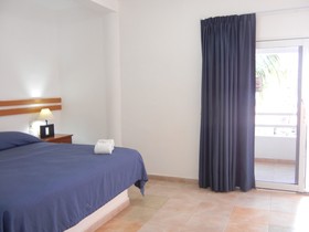 Hotel Plaza Almendros