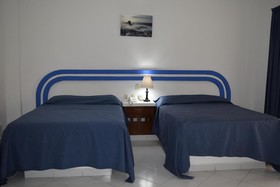 Hotel Plaza Almendros