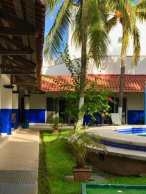 Hotel Plaza Almendros