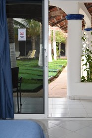 Hotel Plaza Almendros