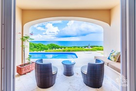 Isla 33 Resort & Villas