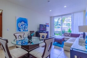 Ixchel suite by Skyrun