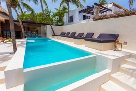 Lotus Boutique Hotel