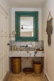 Lotus Boutique Hotel