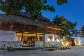 Lotus Boutique Hotel