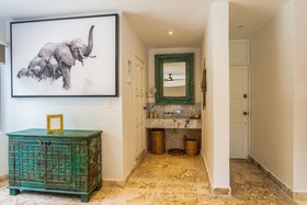 Lotus Boutique Hotel