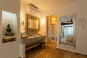 Lotus Boutique Hotel