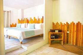Mayan Monkey Isla Mujeres Social Hotel