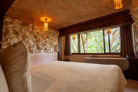 Mayan Monkey Isla Mujeres Social Hotel