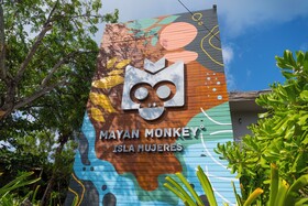 Mayan Monkey Isla Mujeres Social Hotel