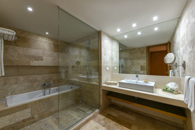Privilege Aluxes Hotel