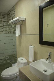 Suites Los Arcos