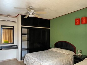 Suites Los Arcos