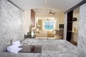 Unik Island Resort & Spa