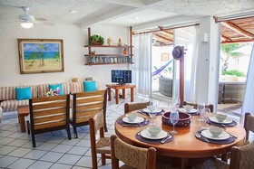 Casa Charalito en Akumal Santuario de la Tortuga Marina
