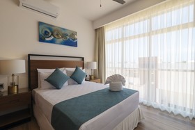 Heaven Hotel