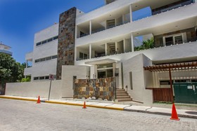 Mamitas Village