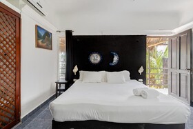 Mayan Art Hotel 10 Avenue